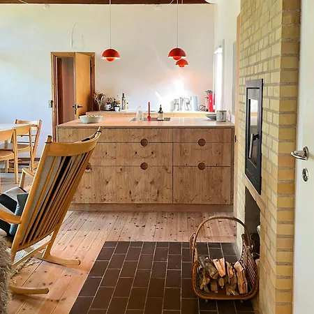 Сasa de vacaciones 60s Summerhouse With Sea View At Korevlerne *