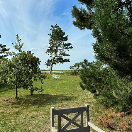 60s Summerhouse With Sea View At Korevlerne *